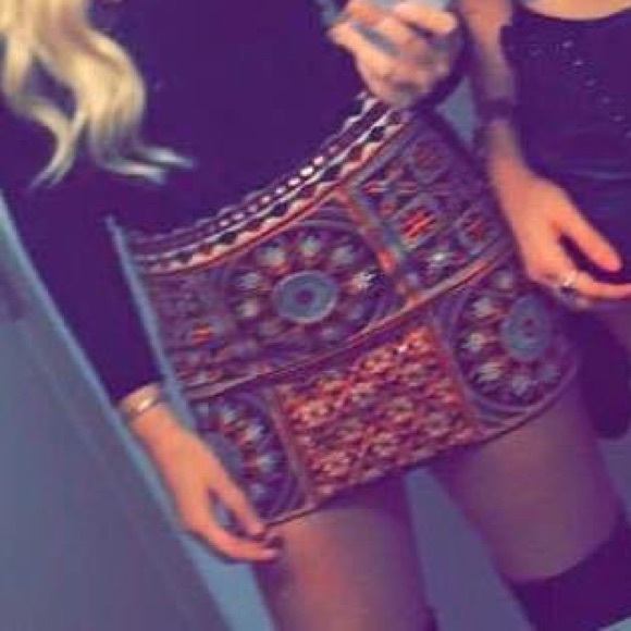 Black embroidered mini skirt - Picture 3 of 3